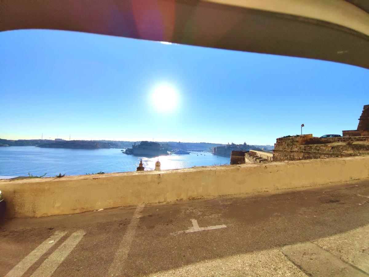 Tide 21 Savynomad Harbour Residences Valletta Ngoại thất bức ảnh